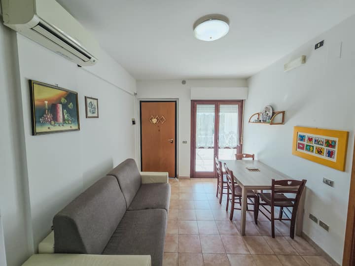 Bilocale Primo Piano Centrale Esp. Ovest Rif. A711 - San Benedetto del Tronto