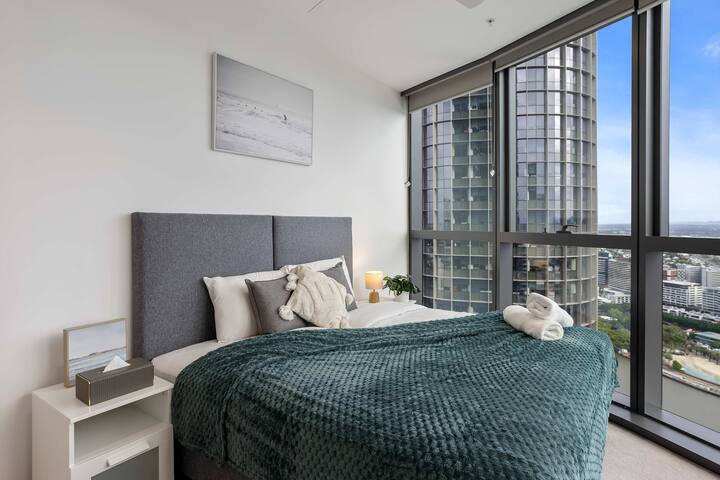 Iconic Views Queen’s Wharf by Casino | Sleeps 5 gallery image 3