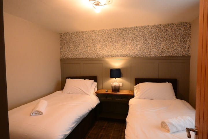 Soba s 2 odvojena kreveta 