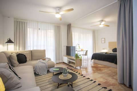 Airbnb con mejor rendimiento: Modern loft by Palau de la Musica en El Pla Del Real