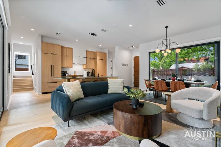 Walkable East Austin! Backyard Pool, Pet-Friendly gallery image 2