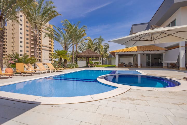 Só Casas Temporada managed Airbnb listing 1