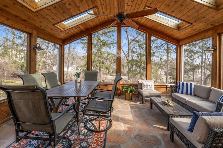 Portside Vacation Rentals managed Airbnb listing 1