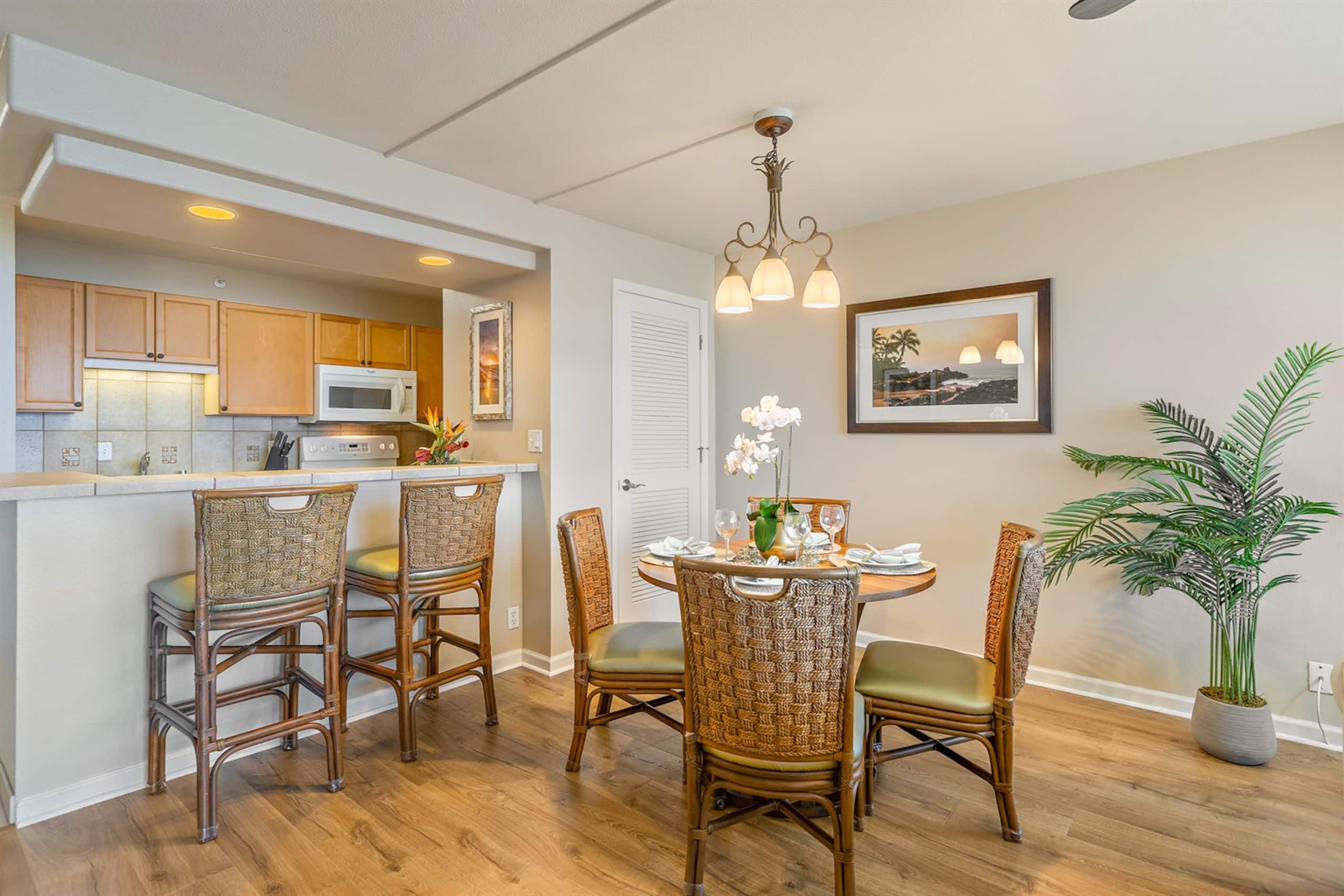 Condo in Lahaina · ★4.94 · 1 bedroom · 2 beds · 1 bath - Image 12