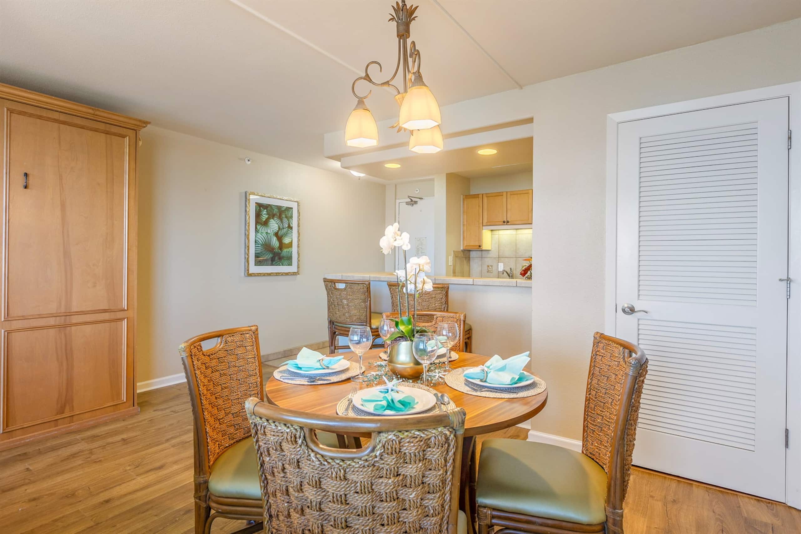 Condo in Lahaina · ★4.94 · 1 bedroom · 2 beds · 1 bath - Image 13