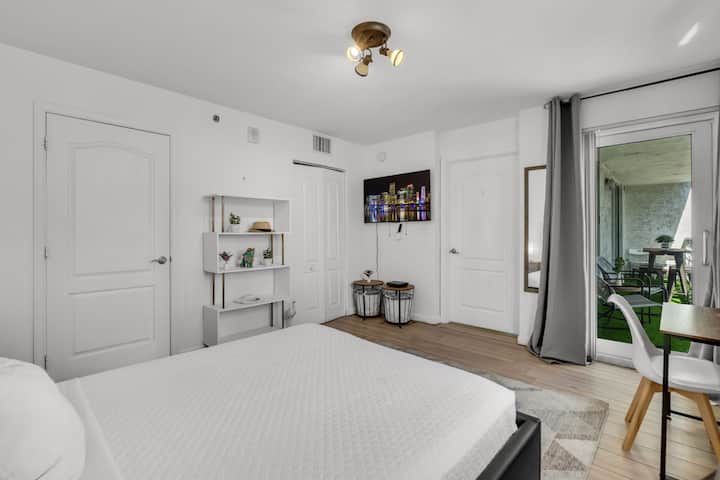 25-网络-或-mls-1200BrickellBayDr2909-24