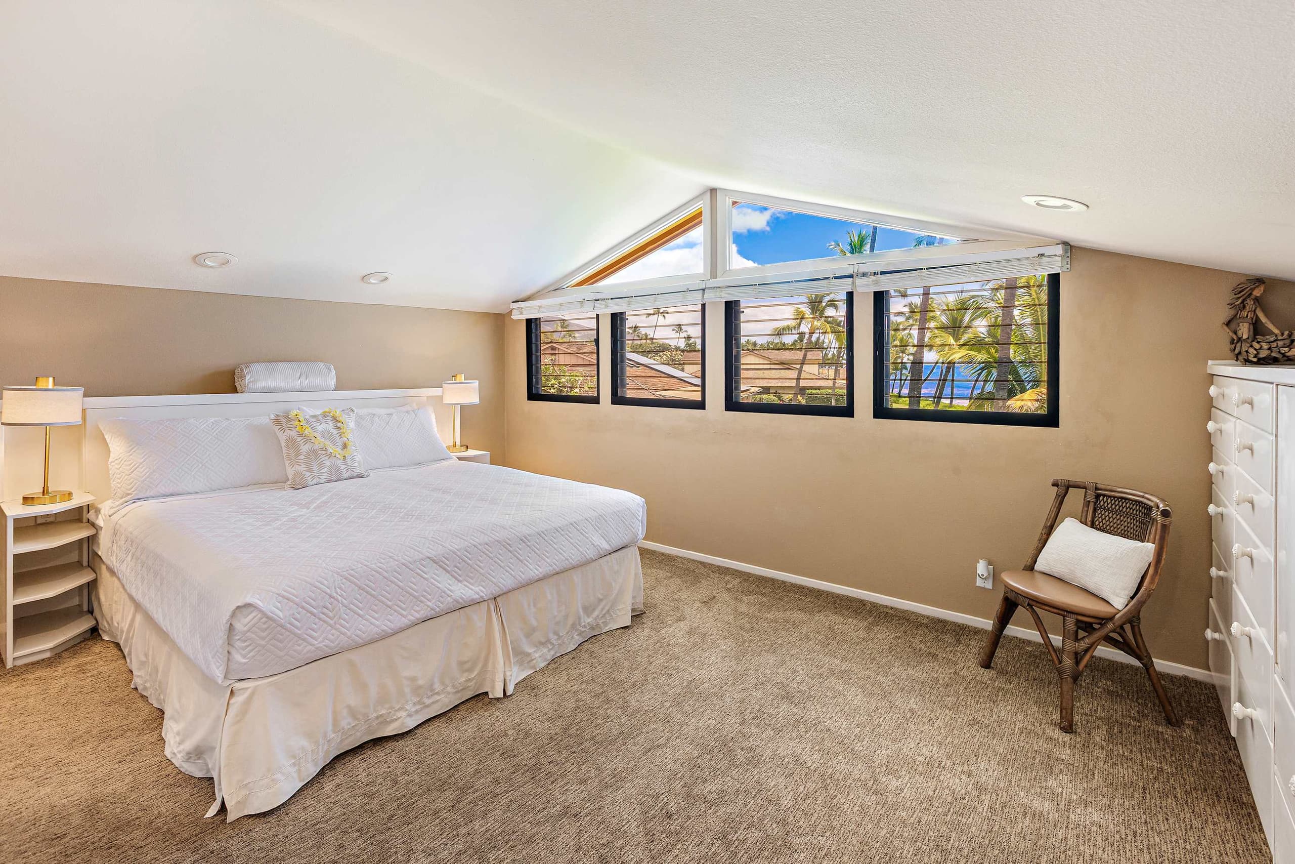 Townhouse in Lahaina · ★5.0 · 4 bedrooms · 4 beds · 4 baths - Image 36