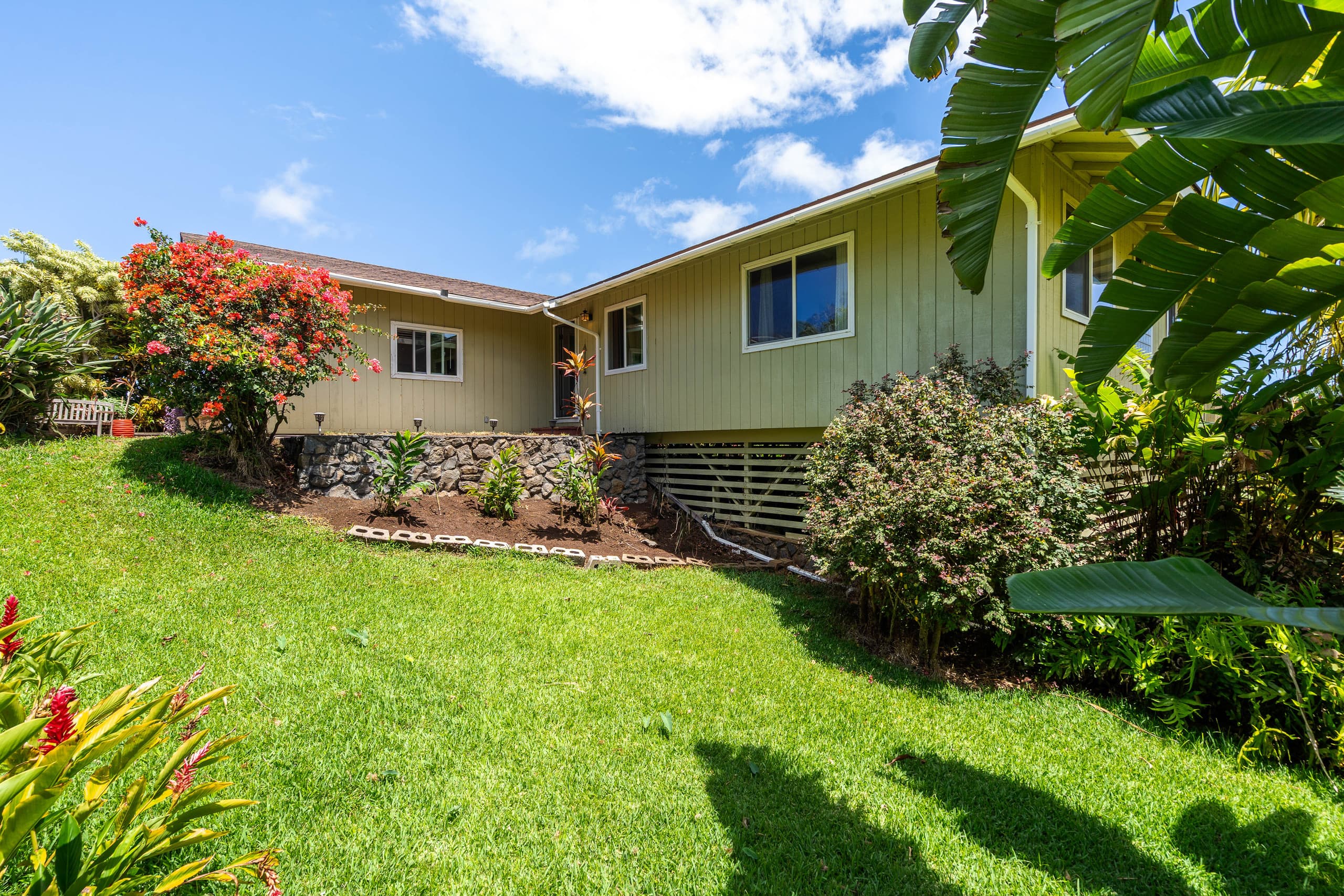 Home in Haiku-Pauwela · ★4.6 · 3 bedrooms · 3 beds · 2 private baths - Image 35