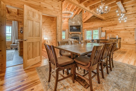Popular Airbnb listing: Buckin Paradise Mountain Views Playground Hot Tub in Morganton