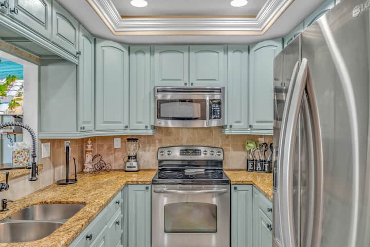 Oceanview Rooftop Retreat  3br 3ba In Marathon Fl - Marathon