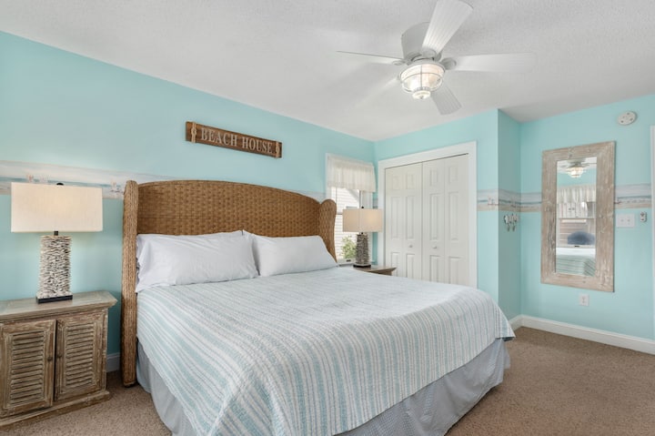 SS26: Wanderer's Rest | ML Bedroom 3 - King, Shared Bath, Deck Access