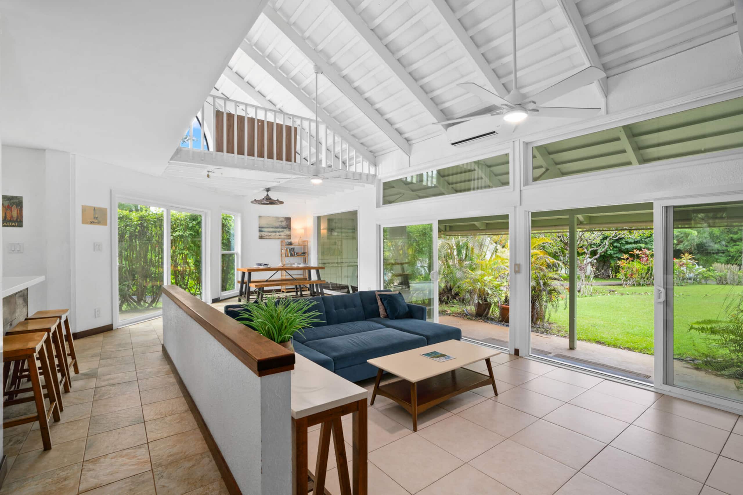 Modern 1BR Condo with Tropical Breezes Pool - Photo 3