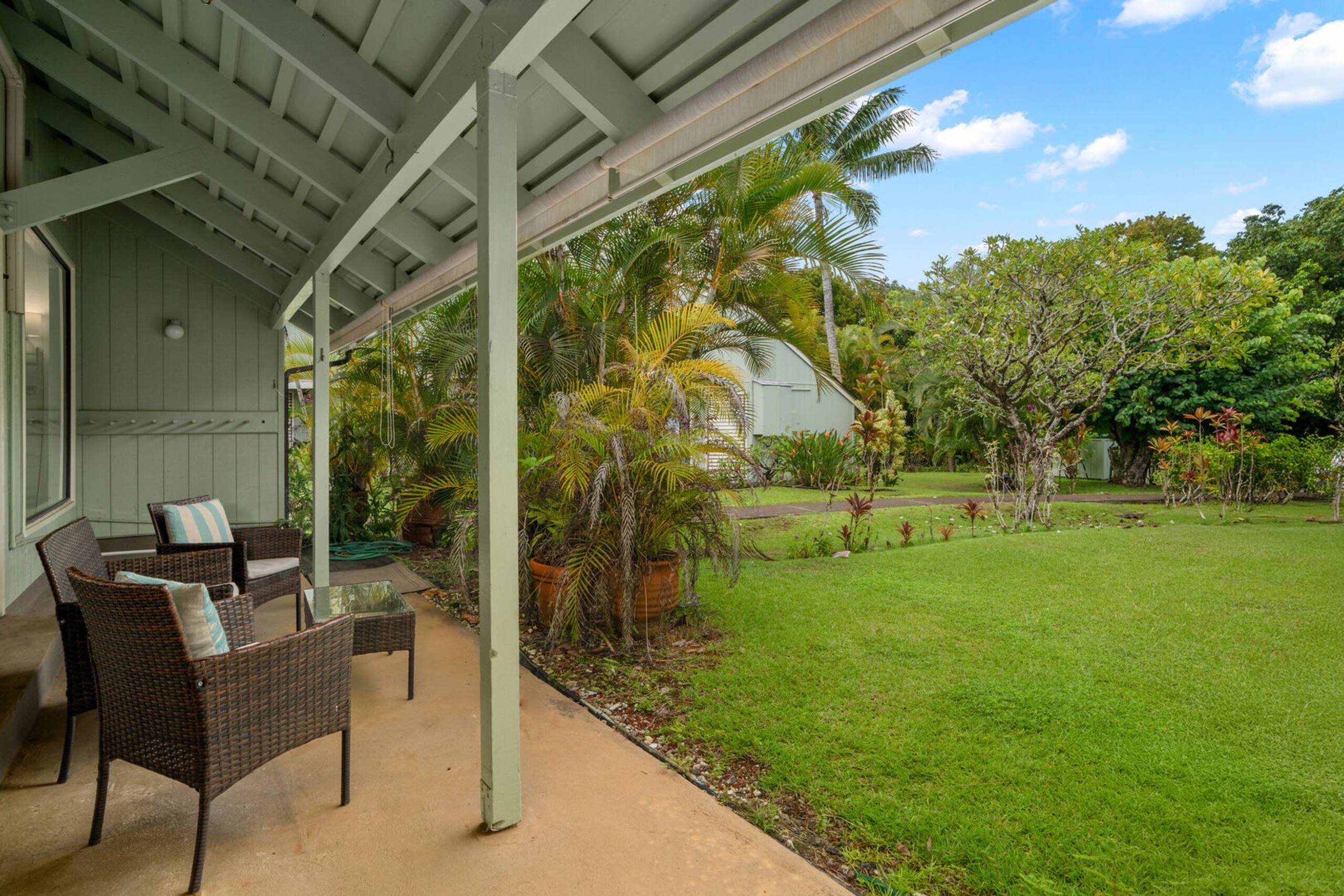 Modern 1BR Condo with Tropical Breezes Pool - Photo 20