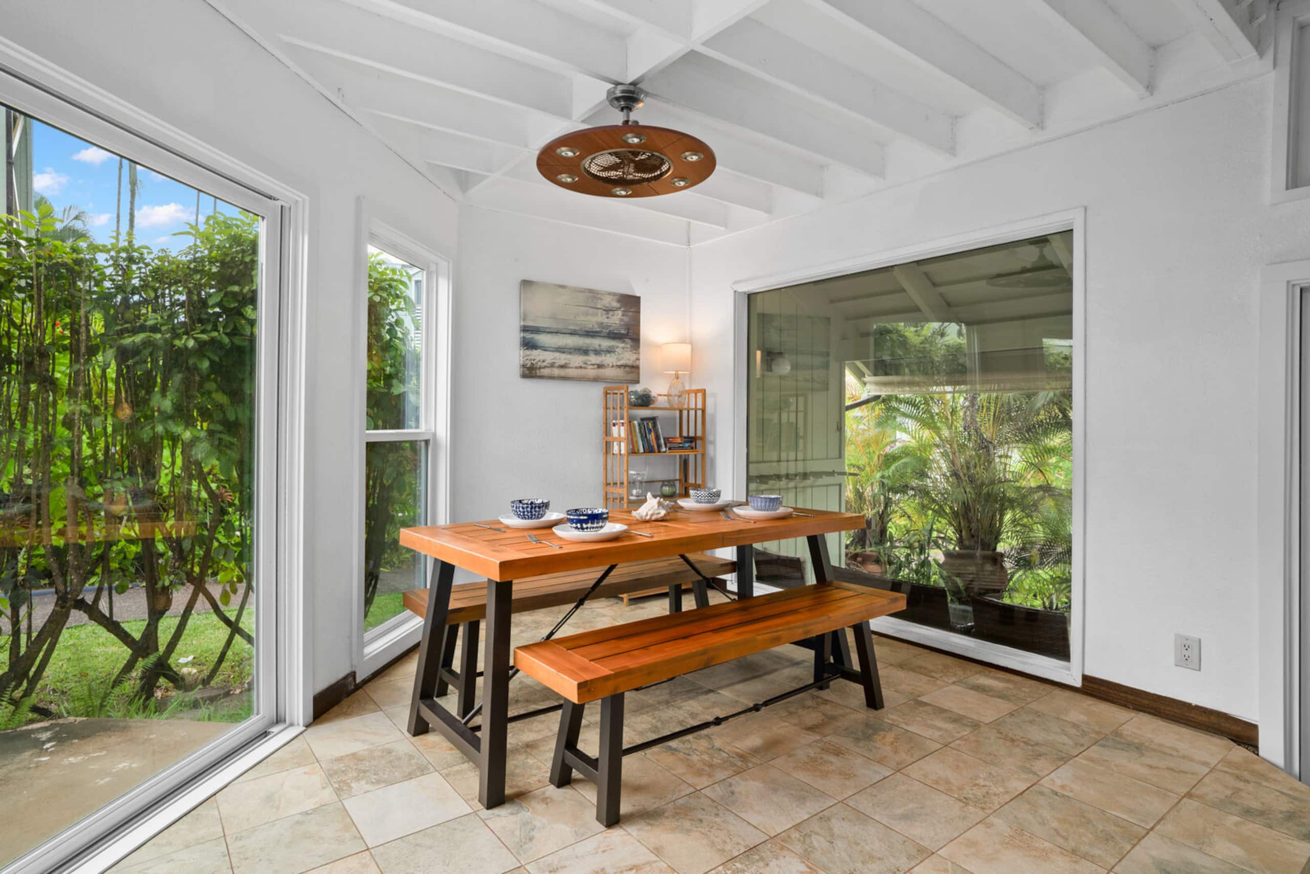 Modern 1BR Condo with Tropical Breezes Pool - Photo 16