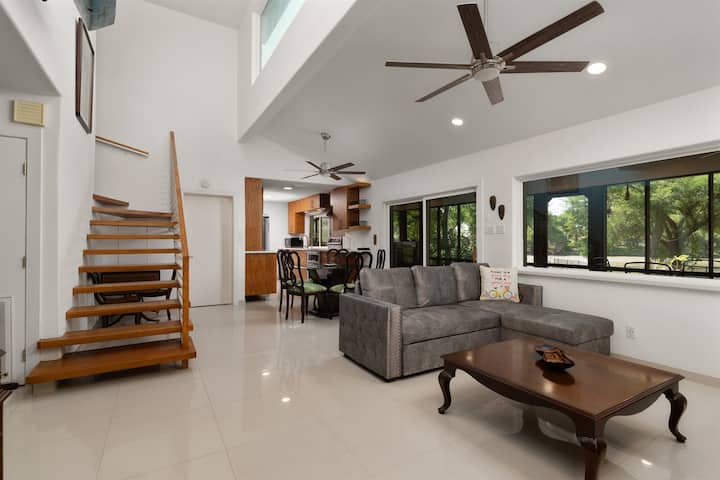 The Sunroom Villa On The Lake - Brownsville