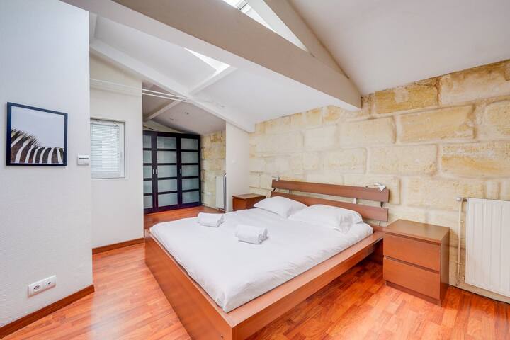Lovely large flat in the heart of Bordeaux gallery image 3
