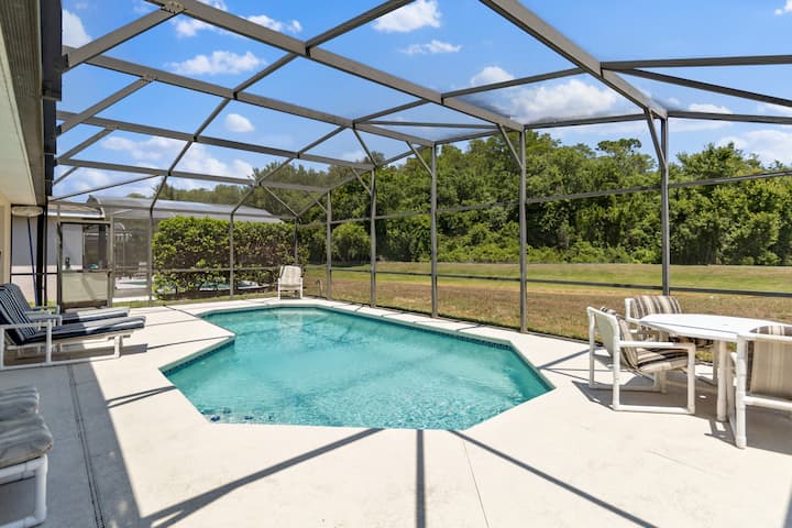 Beautiful Large Home, Pets Considered - Kissimmee