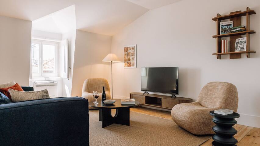 Ando Living – Corpo Santo House – 502 gallery image 2