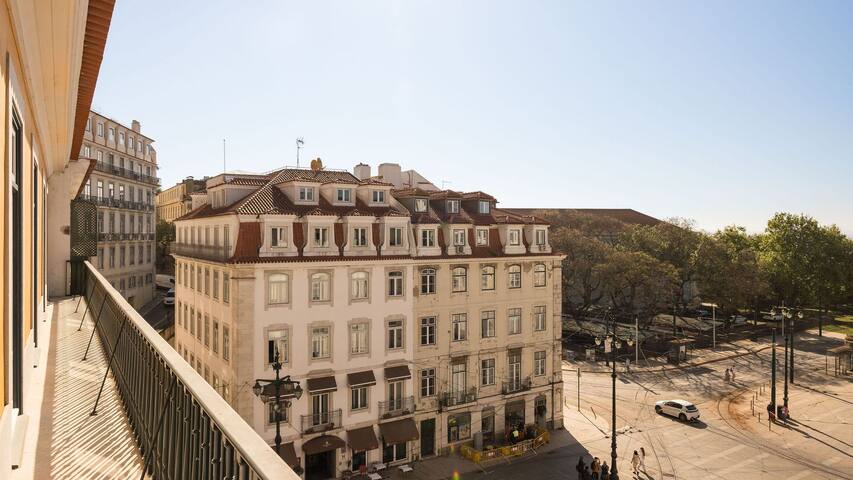 Ando Living – Corpo Santo House – 401 gallery image 3