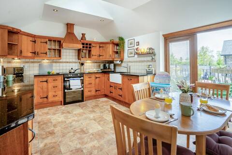 3 Bed in Bishopston (oc-b31136)