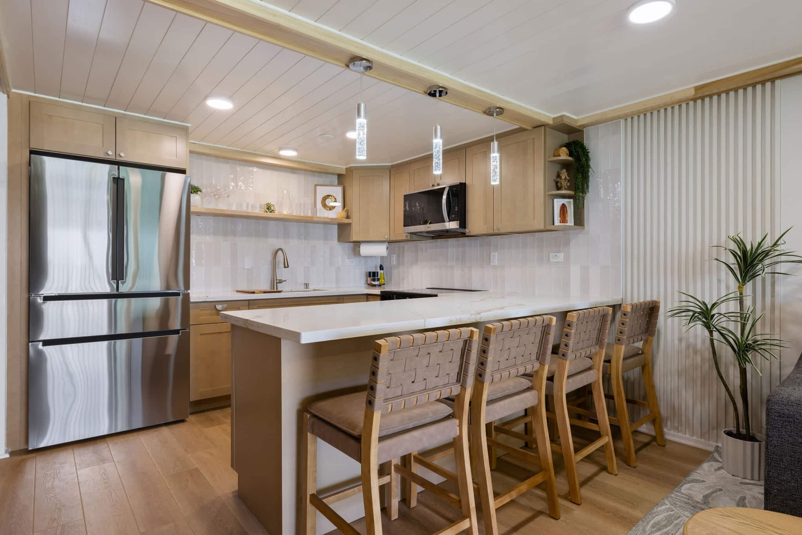 Condo in Hauula · ★4.49 · 1 bedroom · 6 beds · 1 private bath - Image 3