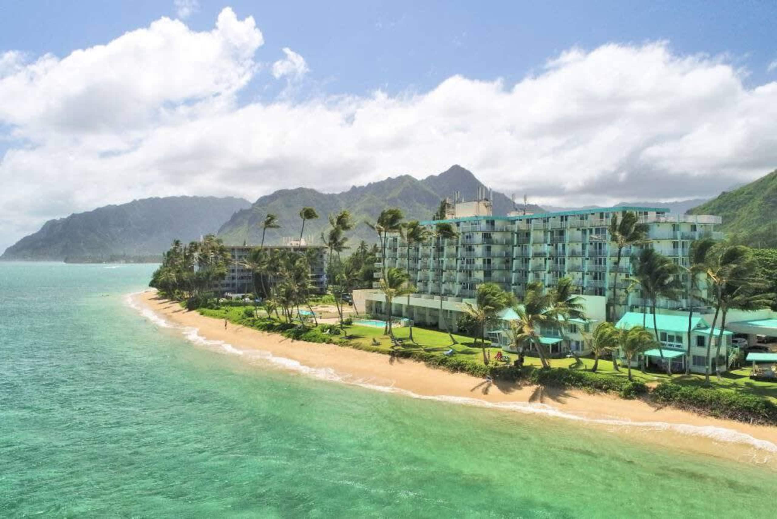 Condo in Hauula · ★4.49 · 1 bedroom · 6 beds · 1 private bath - Image 50