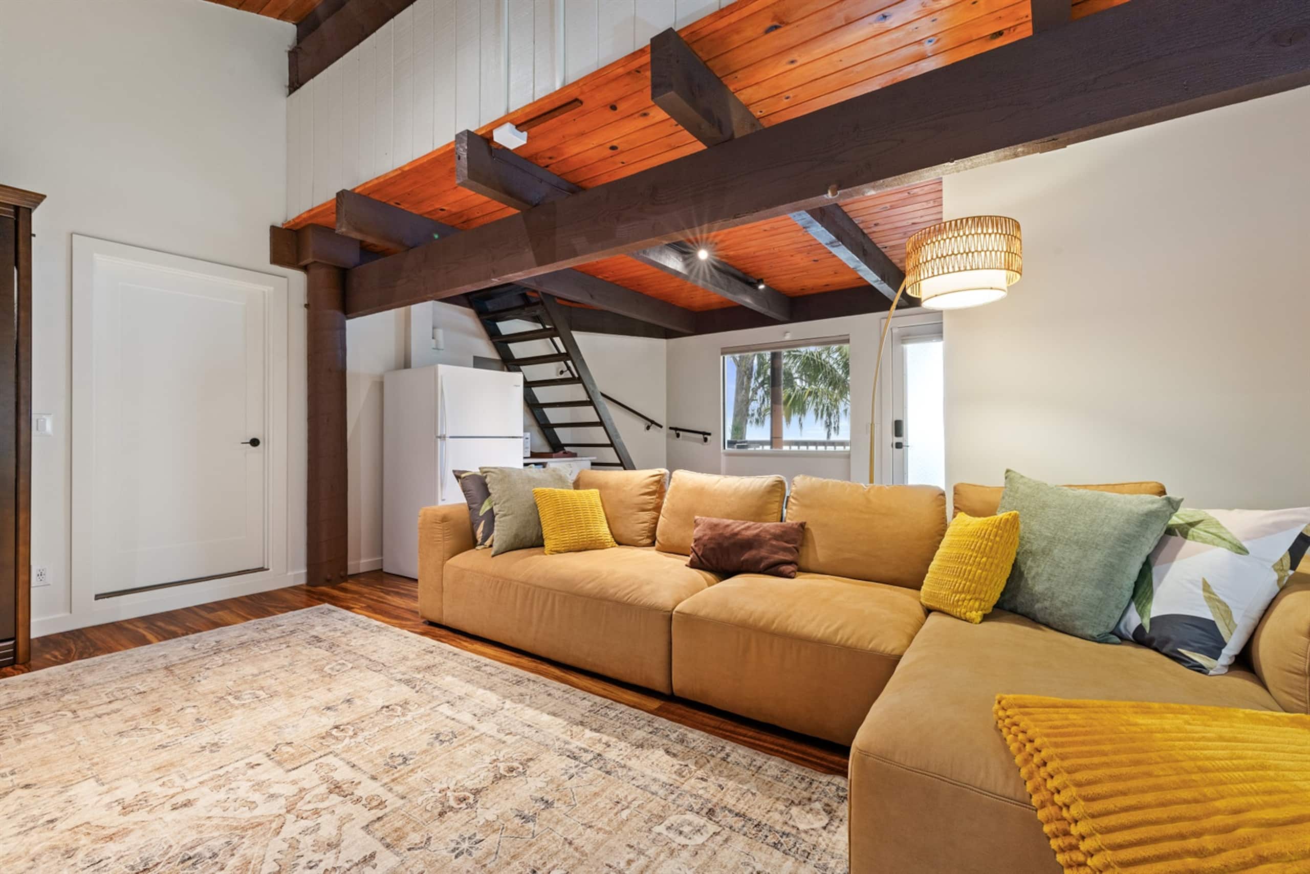 Guesthouse in Kahuku · ★4.95 · 6 bedrooms · 10 beds · 5 baths - Image 24