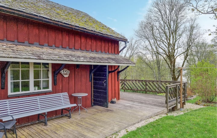 2 Bedroom Stunning Home In åSensbruk - Mellerud
