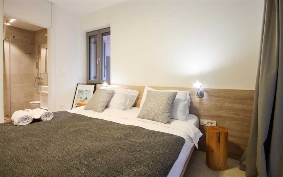 Заборавена градинарска вила