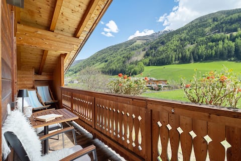 Top performing Airbnb: Klamperhaus-Hof Primula in Ahrntal