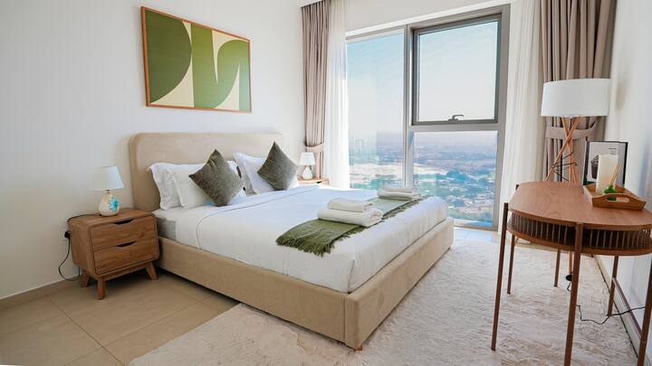 1 брачен кревет (широк 180-220 см)