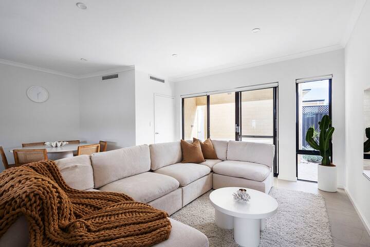 Urban Haus – Hillarys gallery image 2