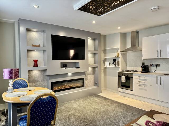 3 Bed/3.5 Bath Brand New Duplex, AC, Marylebone gallery image 2
