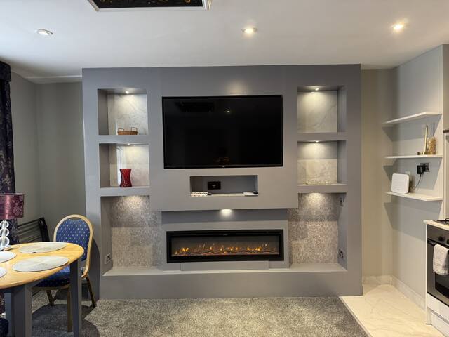 3 Bed/3.5 Bath Brand New Duplex, AC, Marylebone gallery image 3