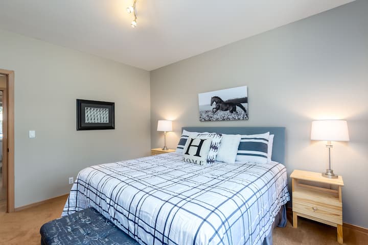 Bračni krevet (širine 180 - 200 cm) - glavni kat