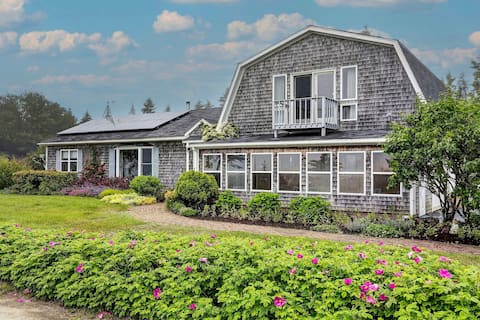 Bay Views: Peaceful Acadia National Park Getaway!