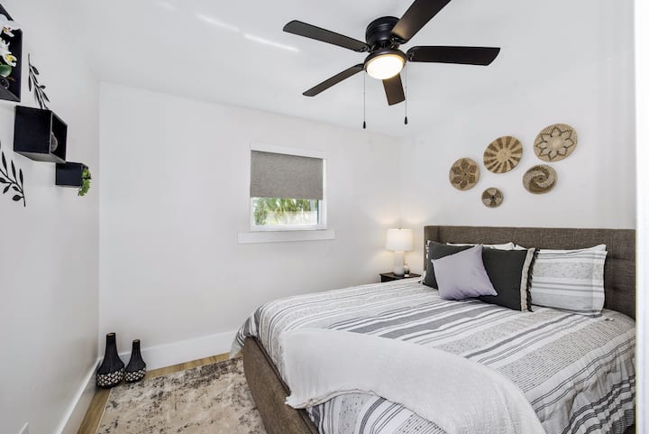 Брачна спална соба 3 на горниот кат