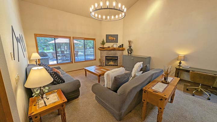 Big Leaf 4 - Sharc, Hot Tub, Ping Pong - Sunriver, OR