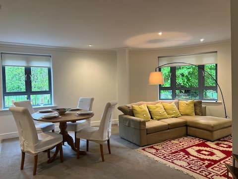 Successful Airbnb property: The Jericho Gem - 2 free, secure parking spaces in Oxford