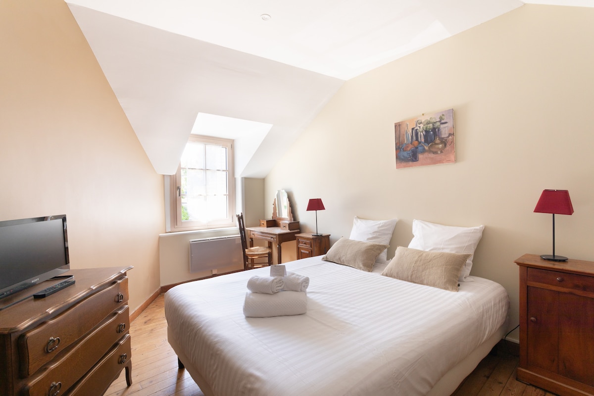 غرفة النوم 1