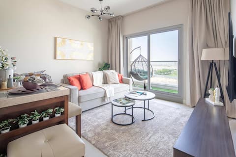Top Airbnb: Captivating 2BR in Dubai South - Near DWC Airport in Madinat Al Mataar