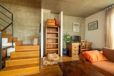 L´Ocelot Premium Duplex near O2 Arena