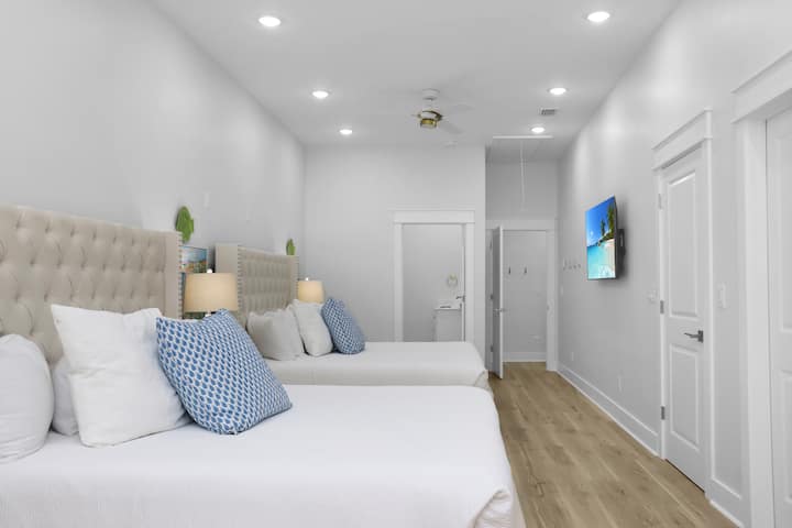 Спална соба 3 со целосна бања