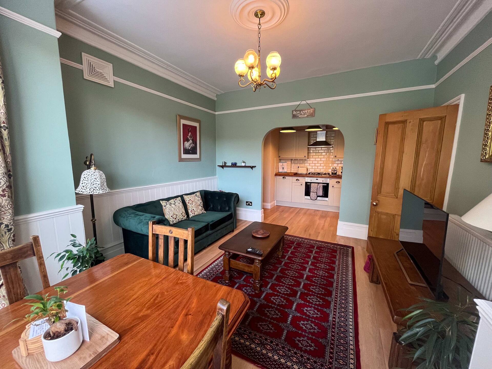 Elegant 1BR Retreat | Southend w/ Parking