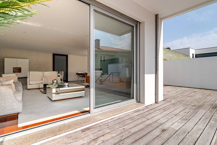 The Povoa Villa gallery image 3