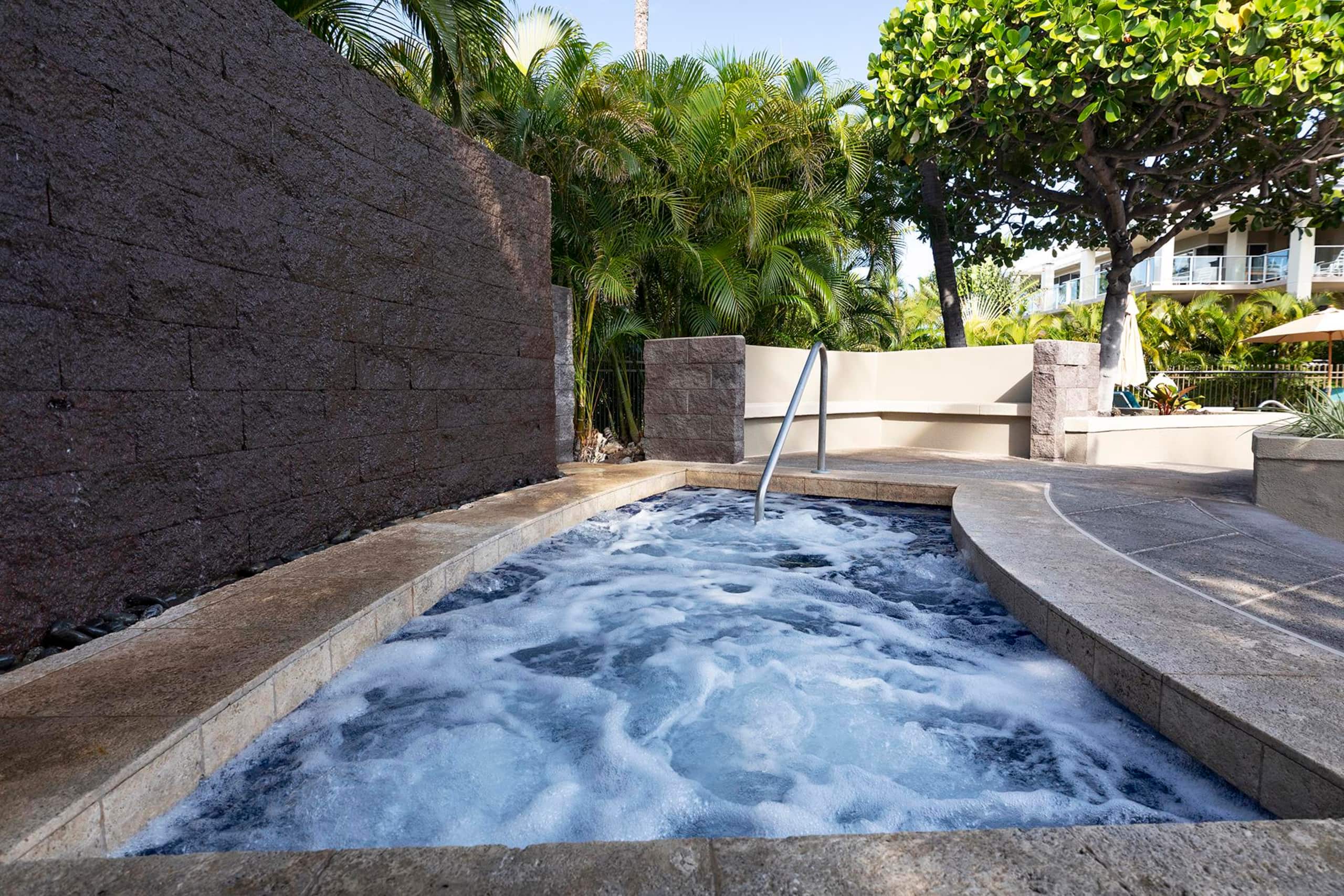 Top Floor Condo, Large Lanai with Views, Pool - Photo 37