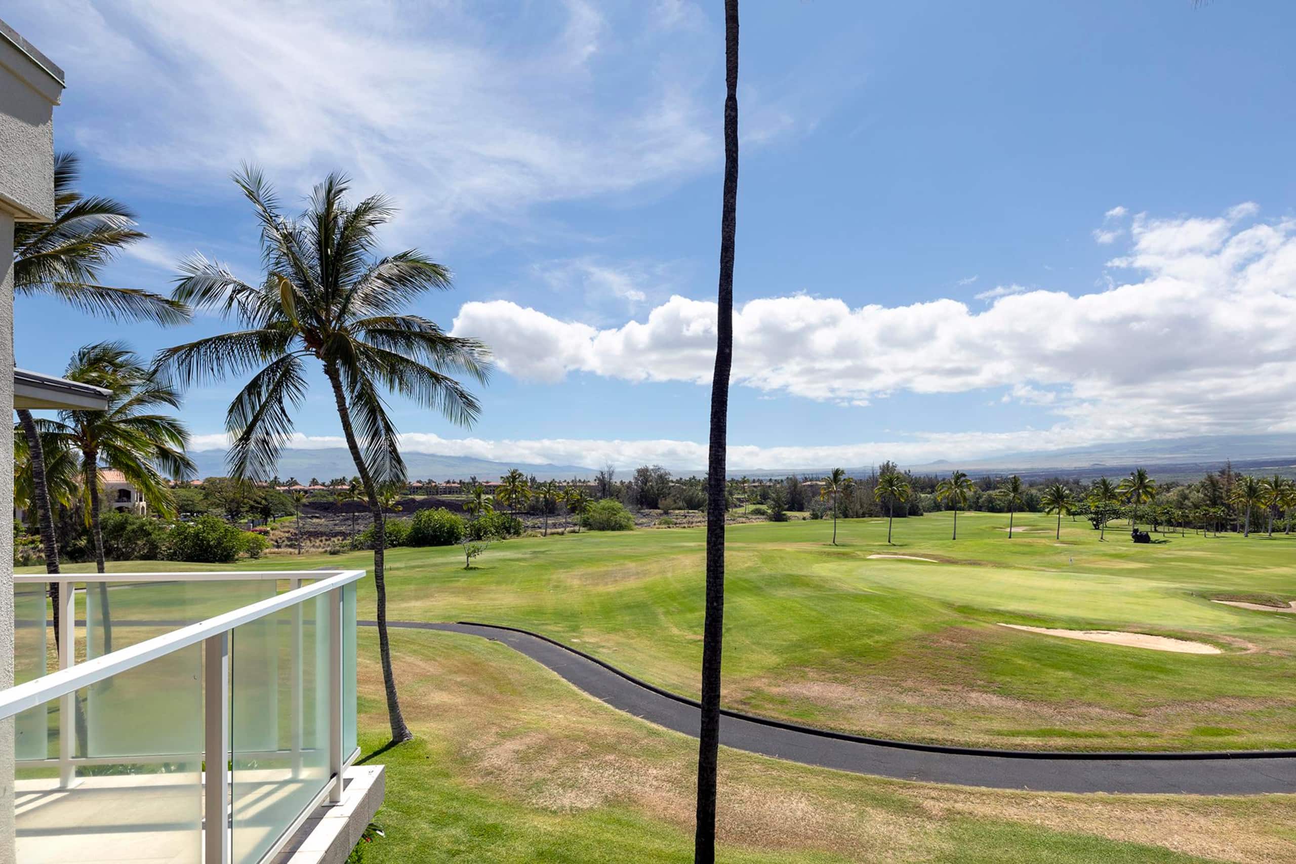 Top Floor Condo, Large Lanai with Views, Pool - Photo 35
