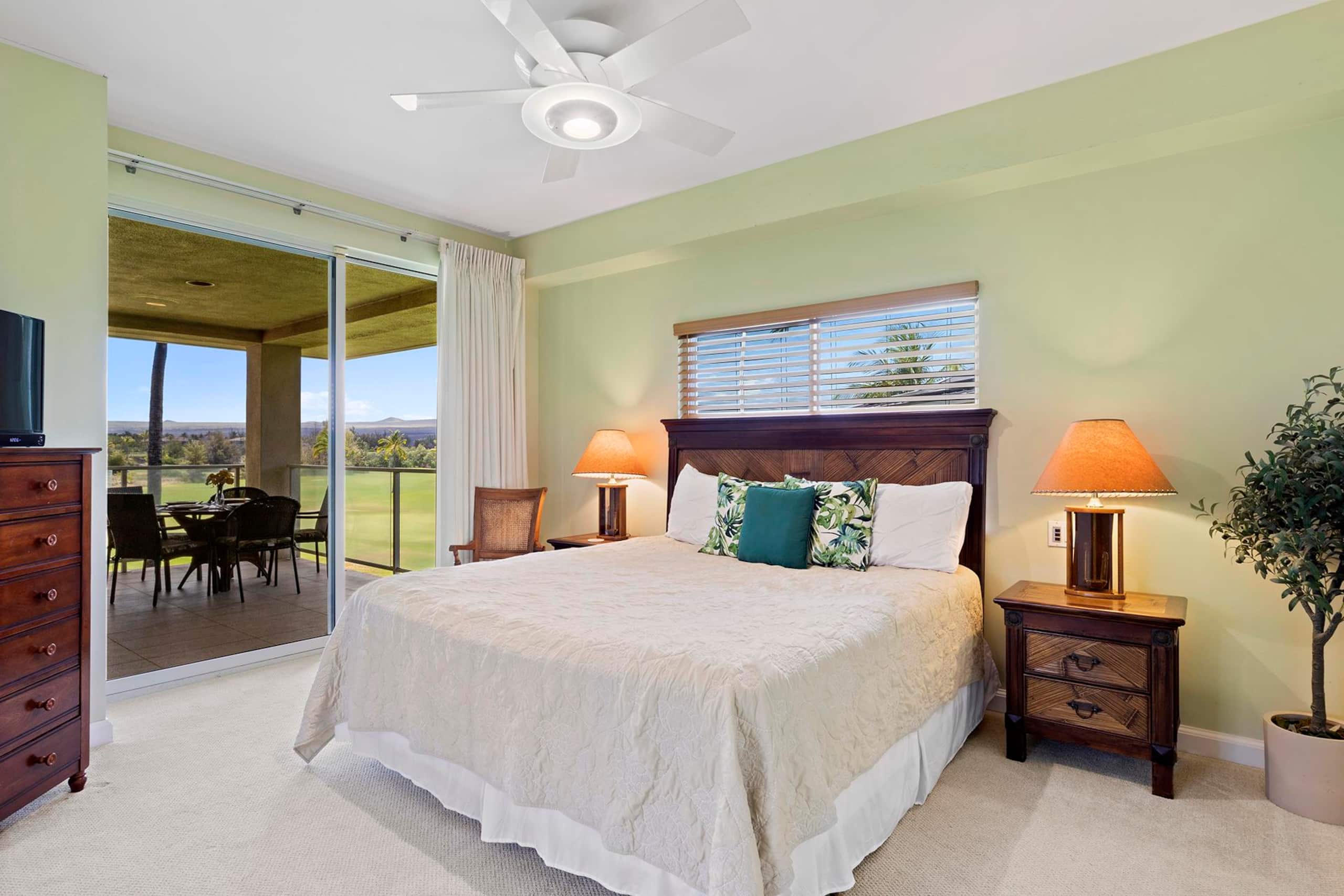 Top Floor Condo, Large Lanai with Views, Pool - Photo 15