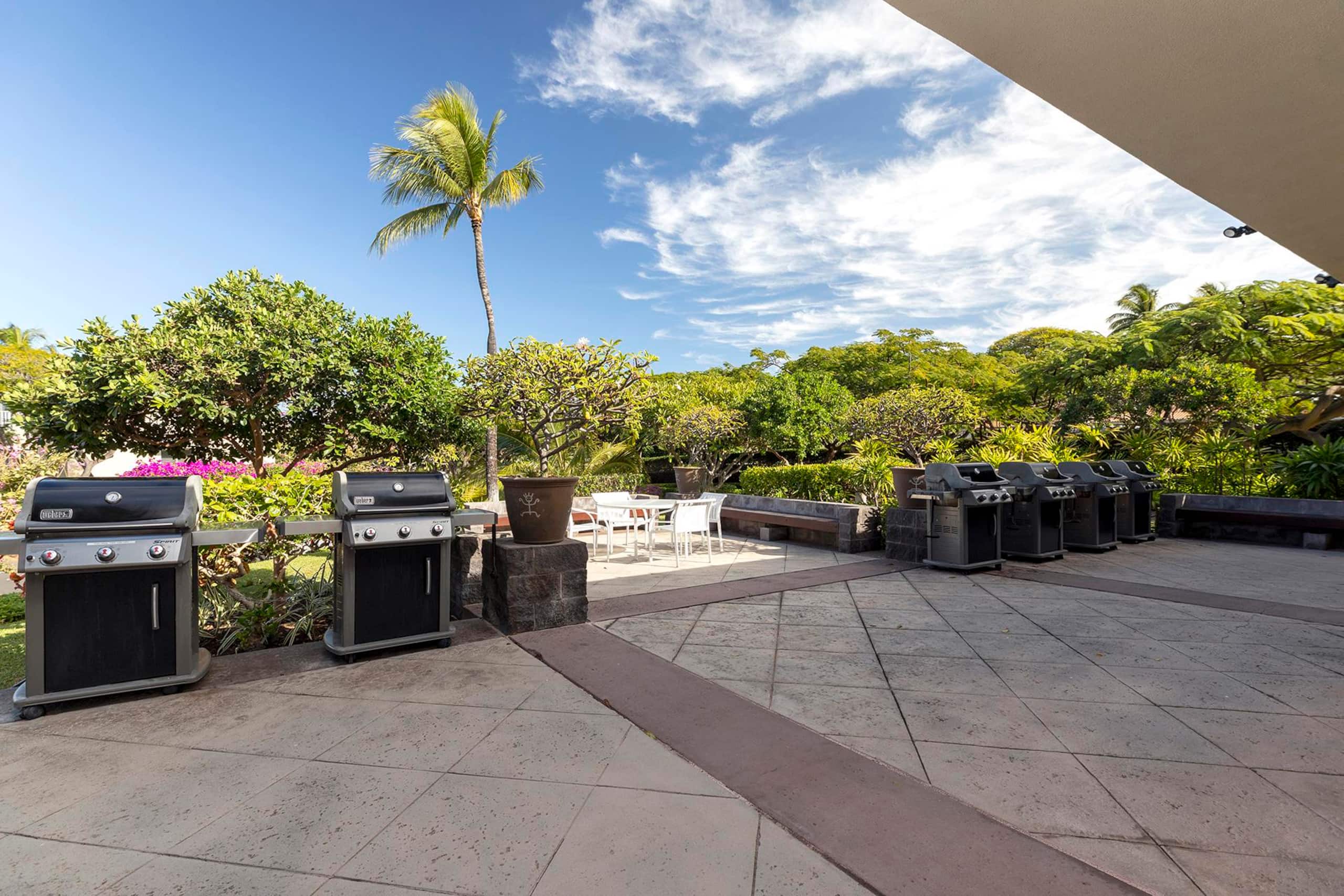 Top Floor Condo, Large Lanai with Views, Pool - Photo 41
