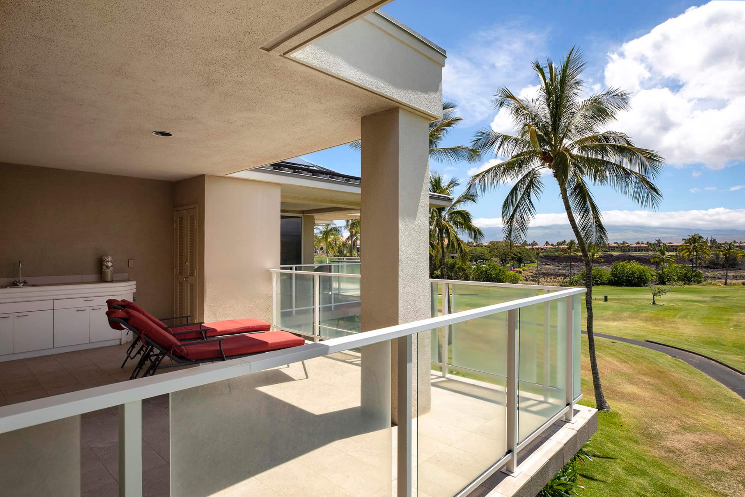 Top Floor Condo, Large Lanai with Views, Pool - Photo 34